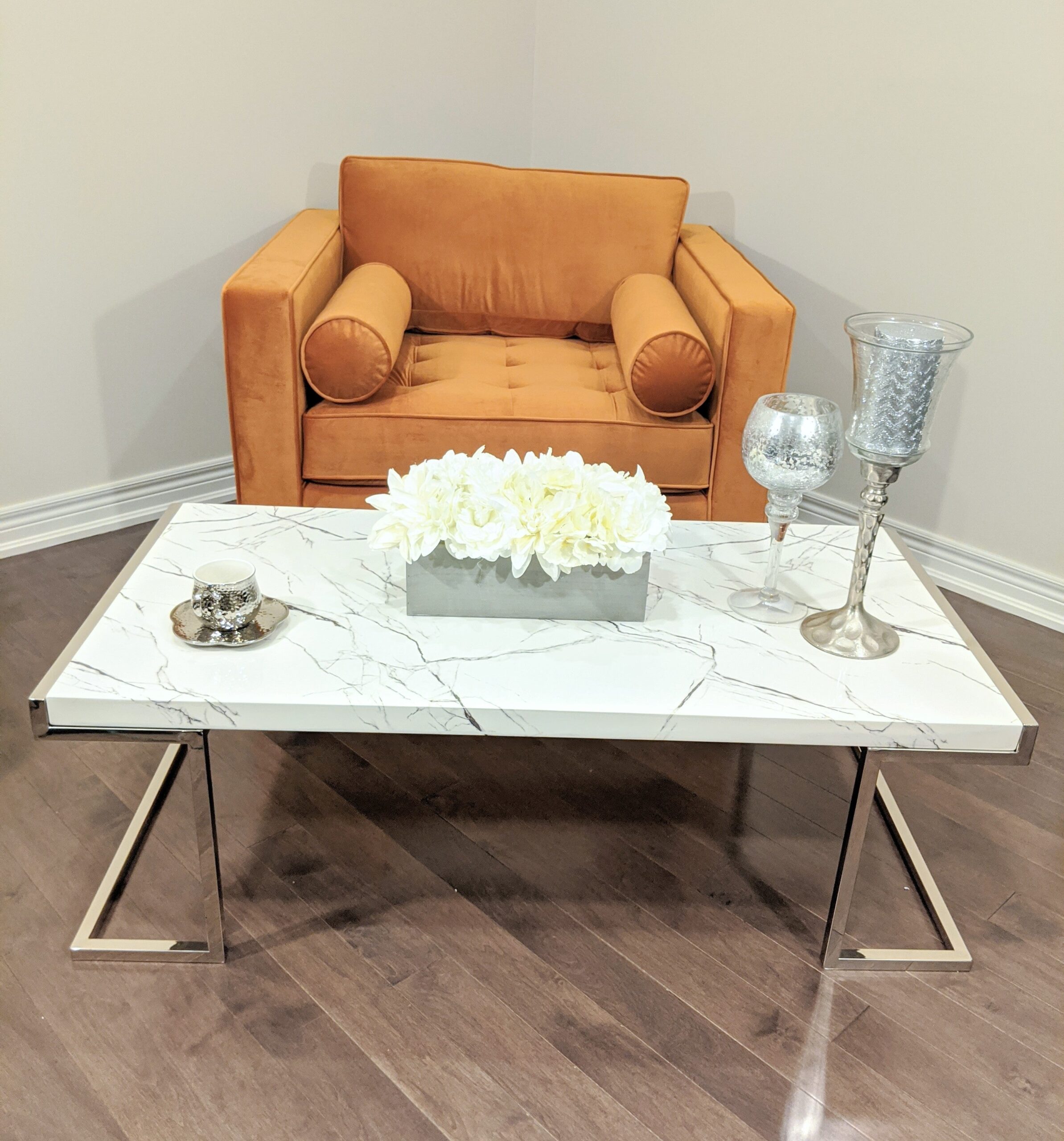 Coffee & Side Tables